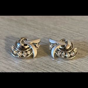 Vintage Crown Trifari Clip Earrings